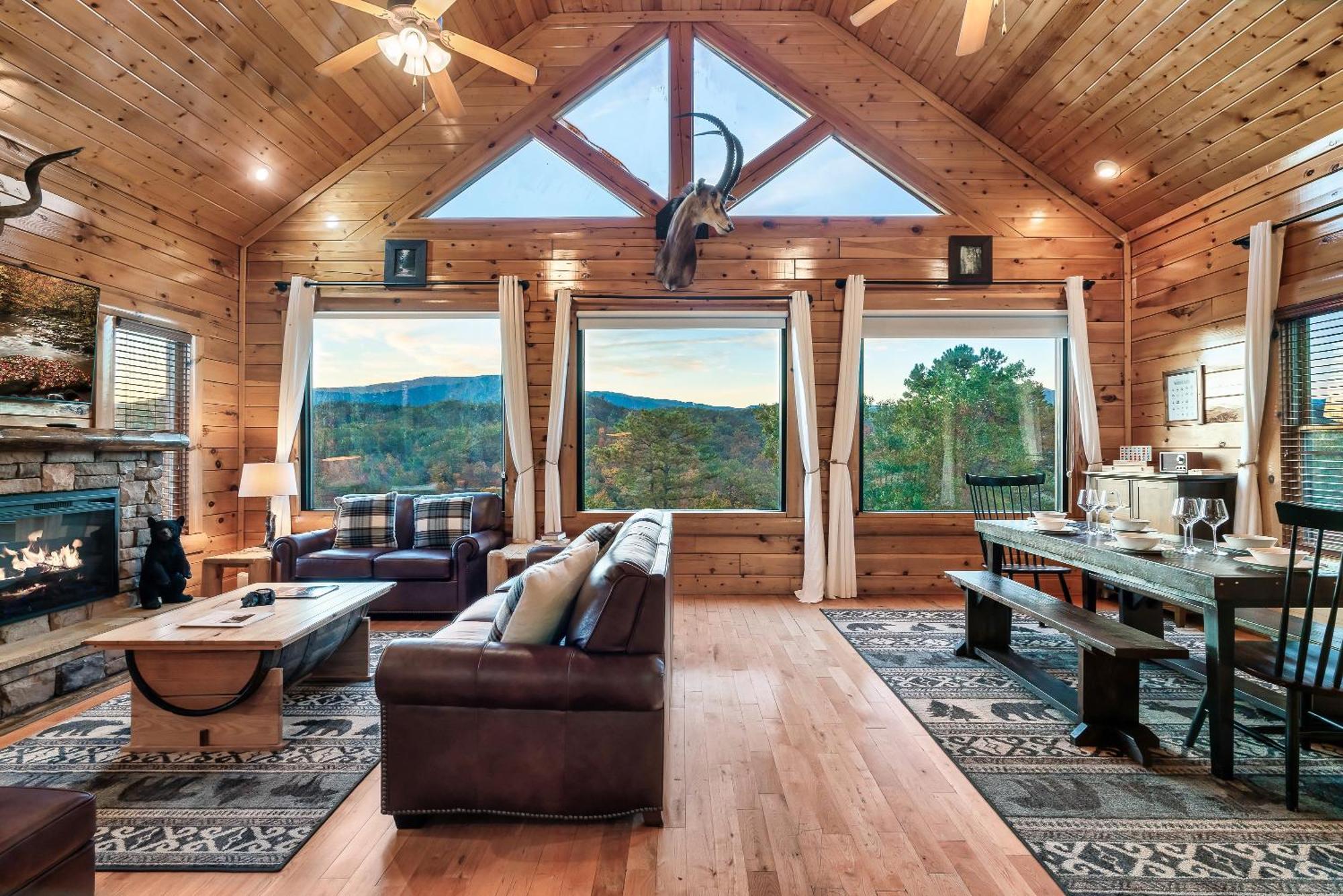 Epic Mountain Views, Hot Tub, Game Room, Sleeps 10 Sevierville Kültér fotó